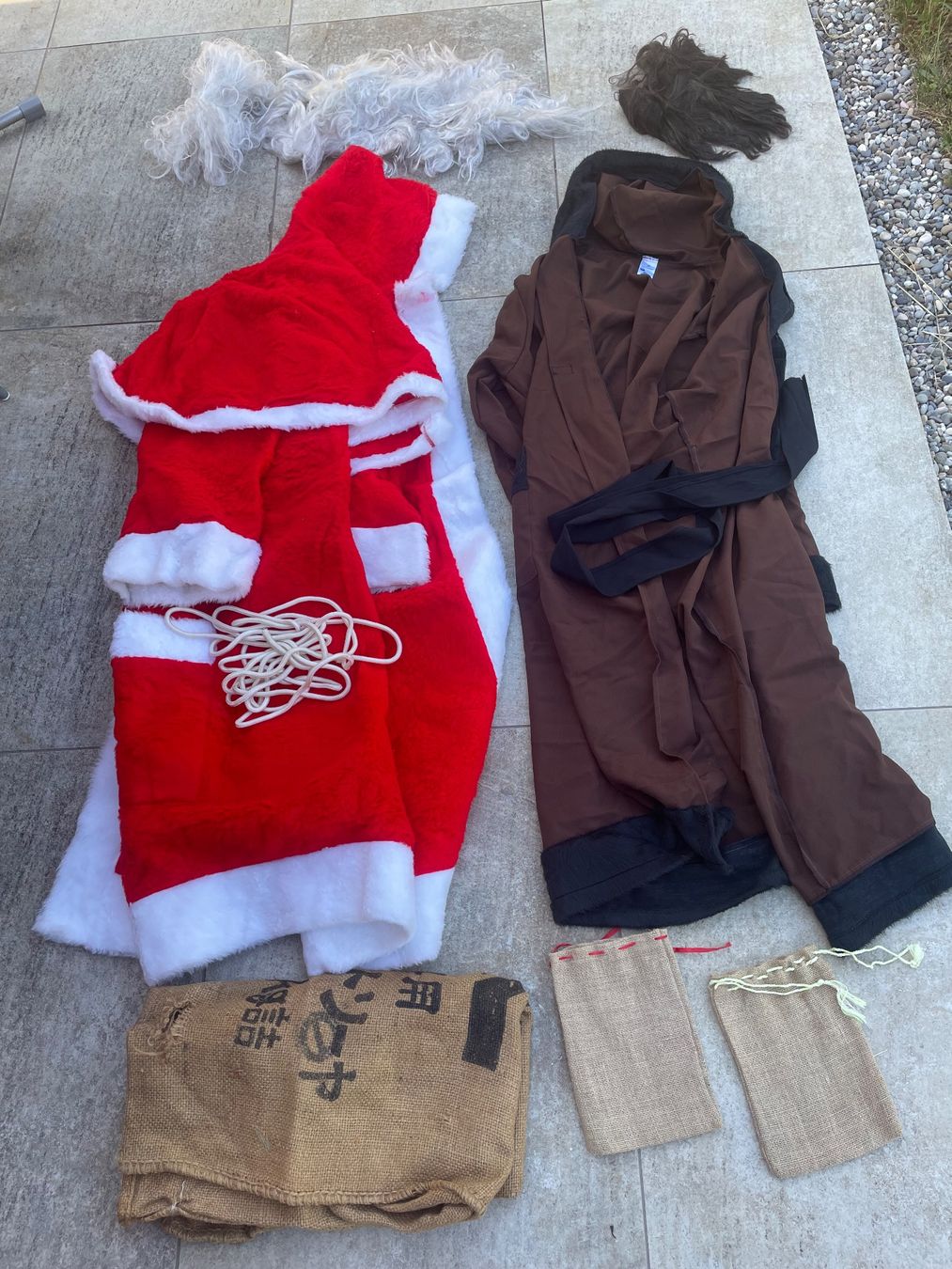 Costumes: Kostüm Samichlaus und Schmutzli – D'occasion à Dornach par JonasGloor