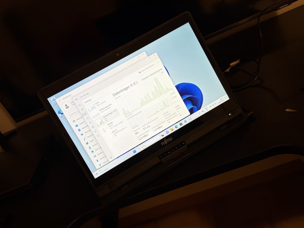Fujitsu Notebook: Fujitsu Core i7 Laptop – Usato da Dällikon venduto da YOTECH 1