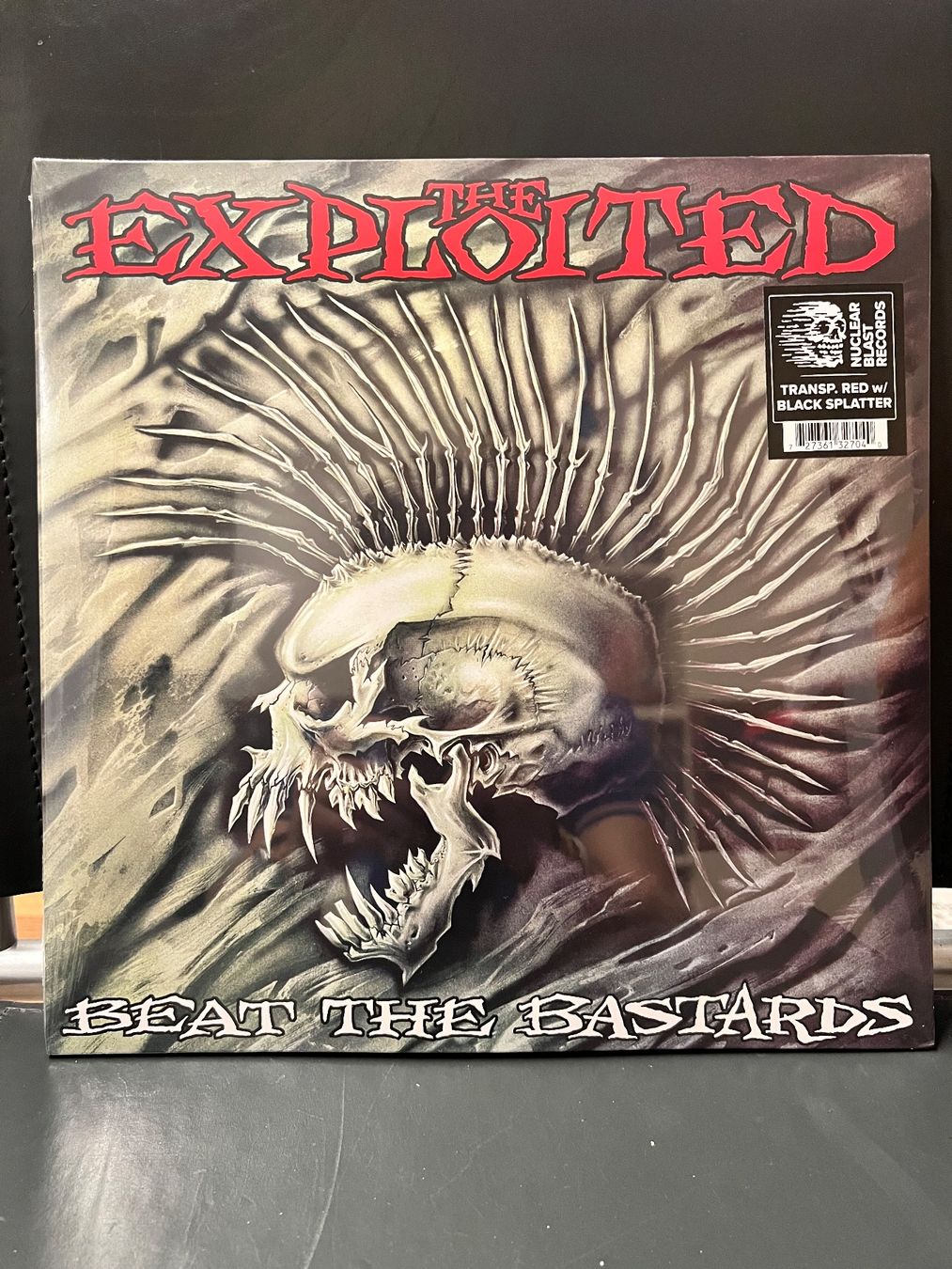 Dischi in vinile: The Exploited - Beat The Bastards LP – Nuovo e nell'imballaggio originale da Bremgarten b. Bern venduto da Lavabo