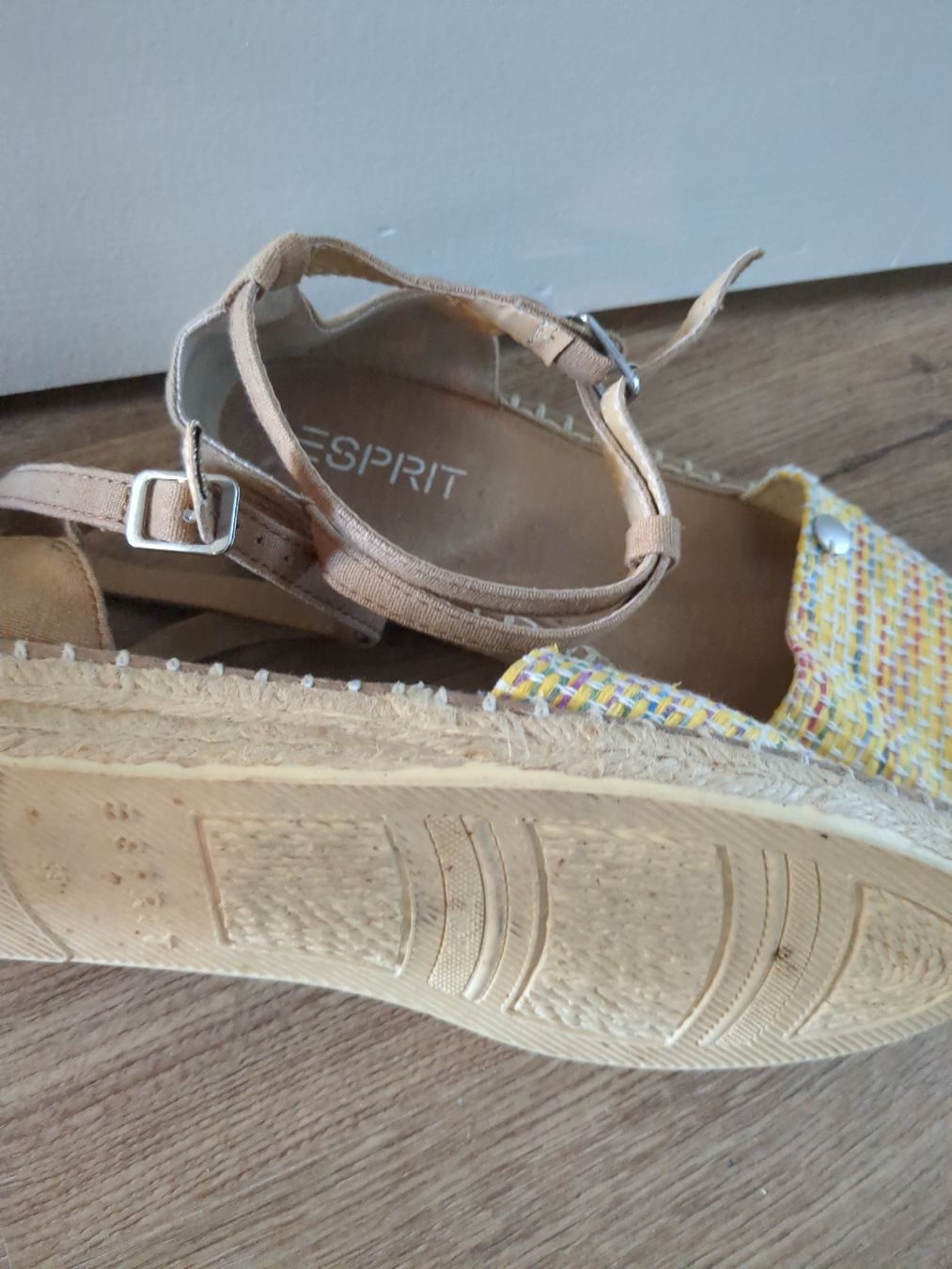 Esprit Chaussures femmes: Sandalen Grösse 39 – D'occasion à St. Gallen par tj19 3