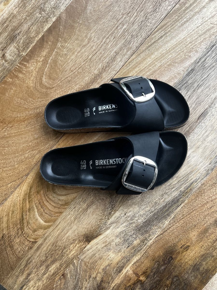 Birkenstock Scarpe da donna: Birkenstock big buckle Gr 40 – Usato da Biel/Bienne venduto da Jobu03