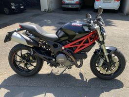 Ducati Monster 796 black/red
