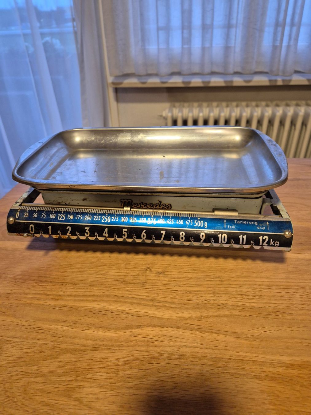 Waagen und Gewichte: Retro Küchenwaage "Metodes", Vintage Waage – Gebraucht aus Sempach Station von Br.STEPHAN-MARIA