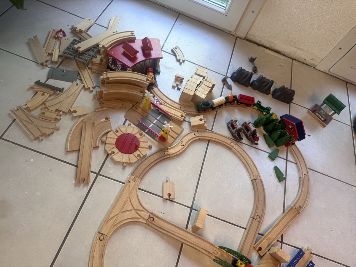 Brio Jouets: Grosses Briobahn Set – D'occasion à Niederwangen BE par jammyboo 1