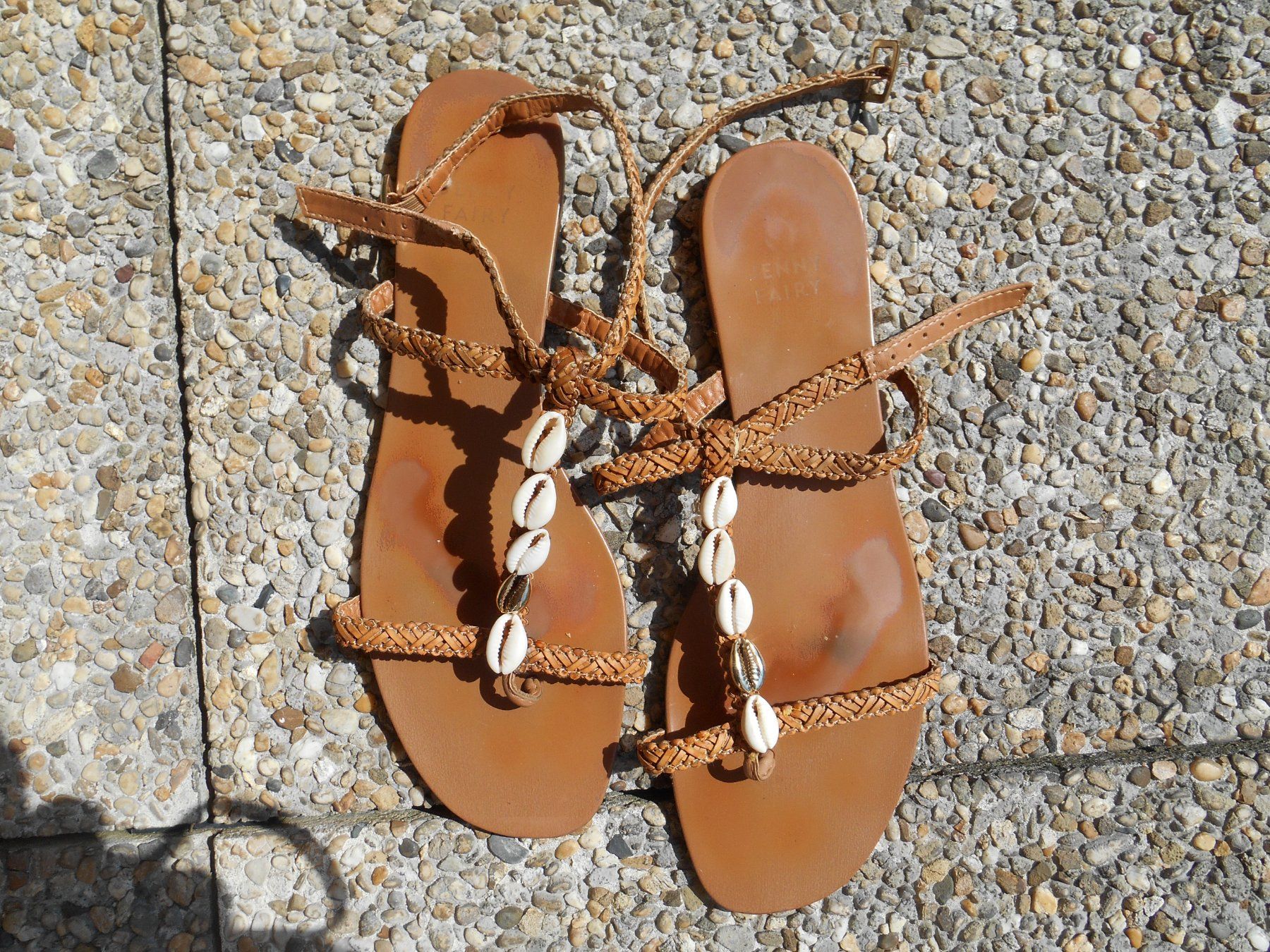 Damenschuhe: Sandales – Gebraucht aus La Sarraz von Mbeatles 1