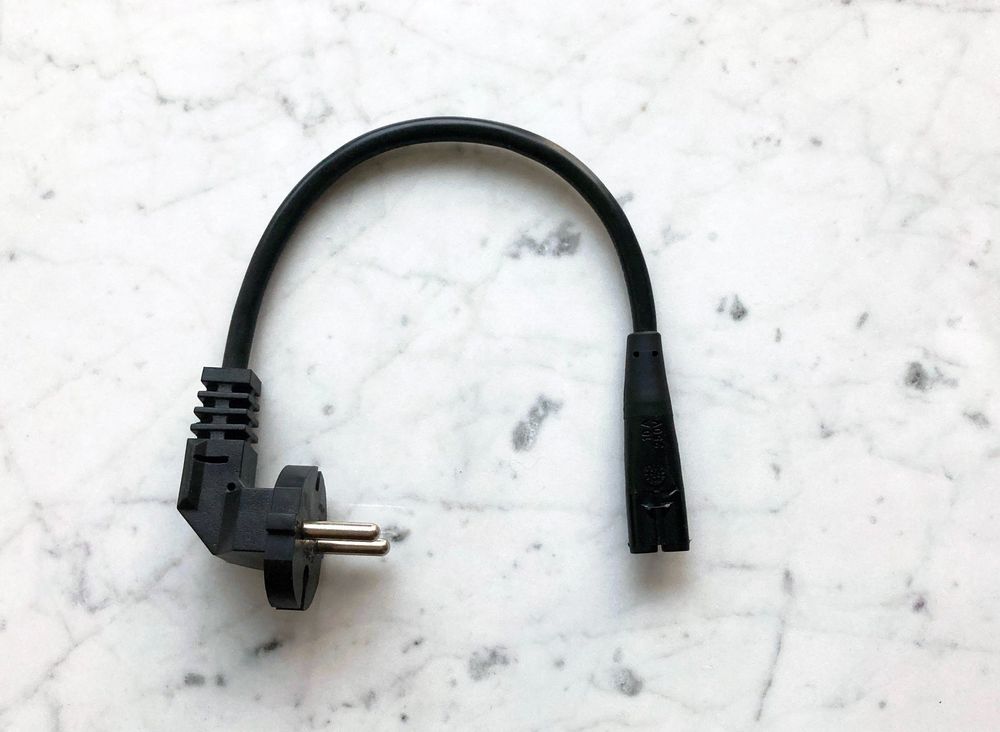 Defa Adapter - Mini Plug auf Schuko (Gebraucht) in Termen für CHF 1 ...