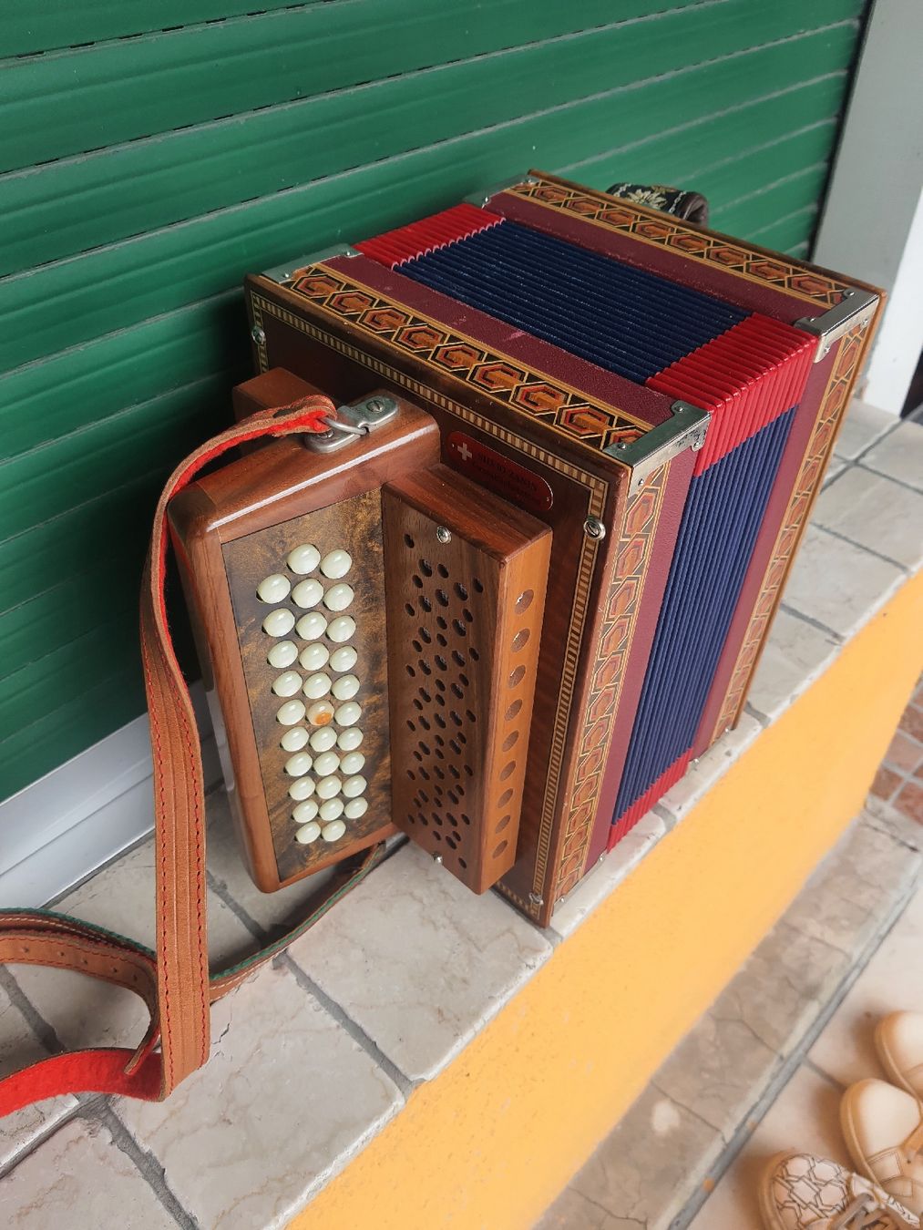 Strumenti musicali: zanin orgeli – Usato da Pont-de-la-Morge venduto da Mirabelle0 3