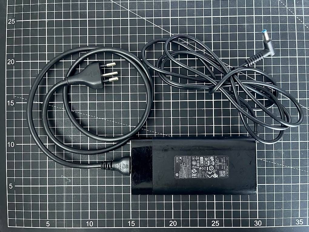 Caricabatterie: HP Original Notebook Ladekabel & Netzteil 90W – Usato da Boniswil venduto da Mark2002x3 1