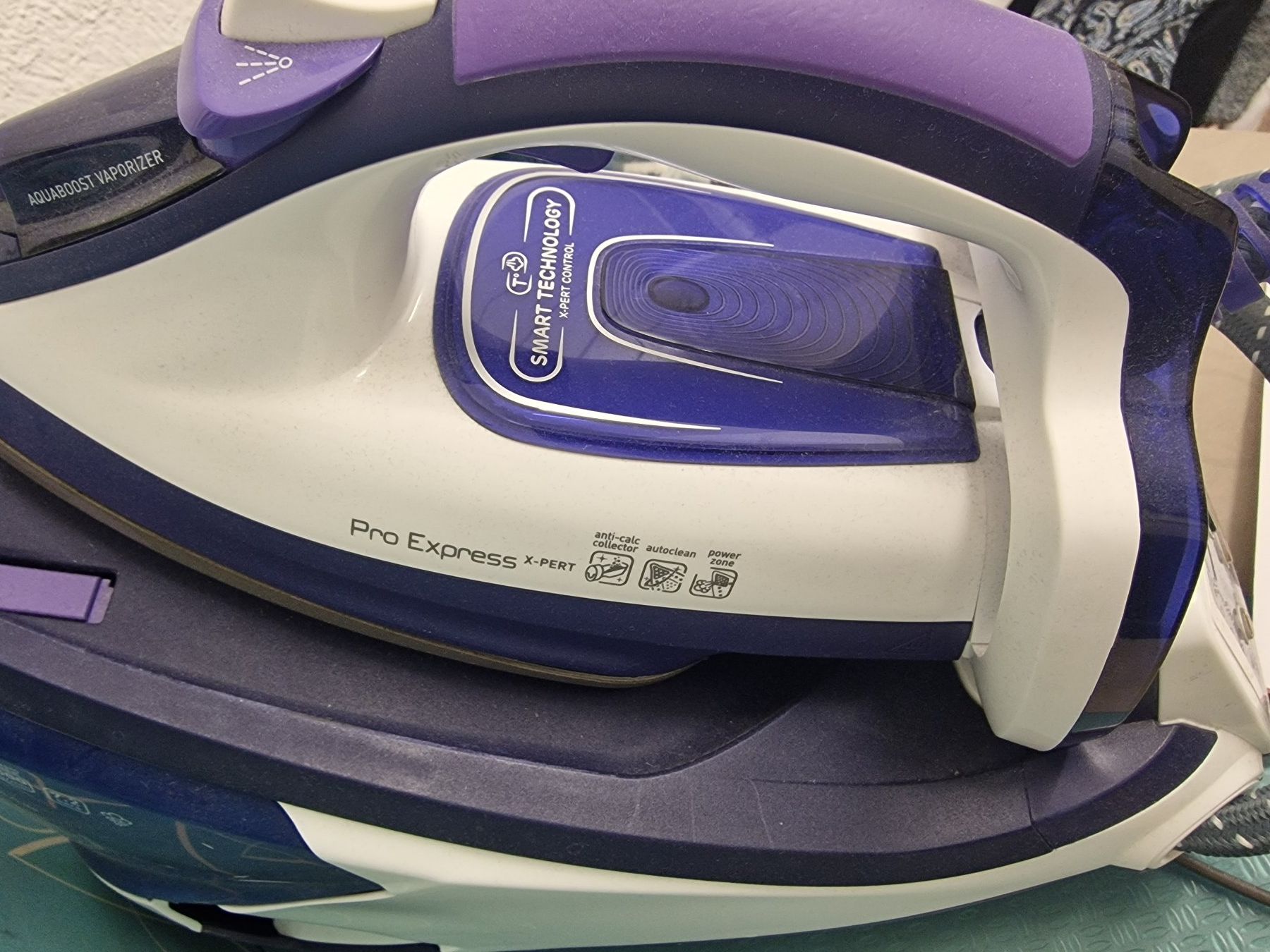 Tefal Ferri da stiro: Tefal Pro Express Dampfbügeleisen – Usato da Remetschwil venduto da bo-gru 1