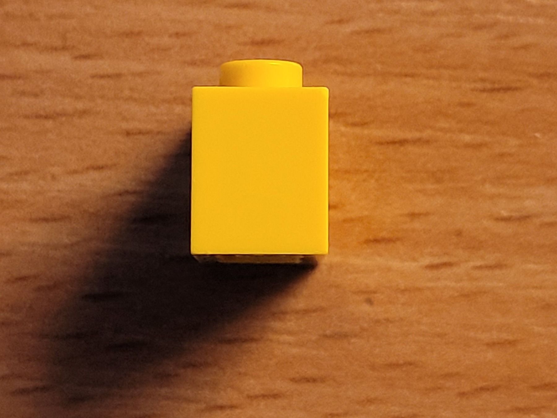 Lego Kit di costruzioni: Lego - 1x brique jaune à 2 tenons avec image "yeux" – Usato da Payerne venduto da tintin08 2