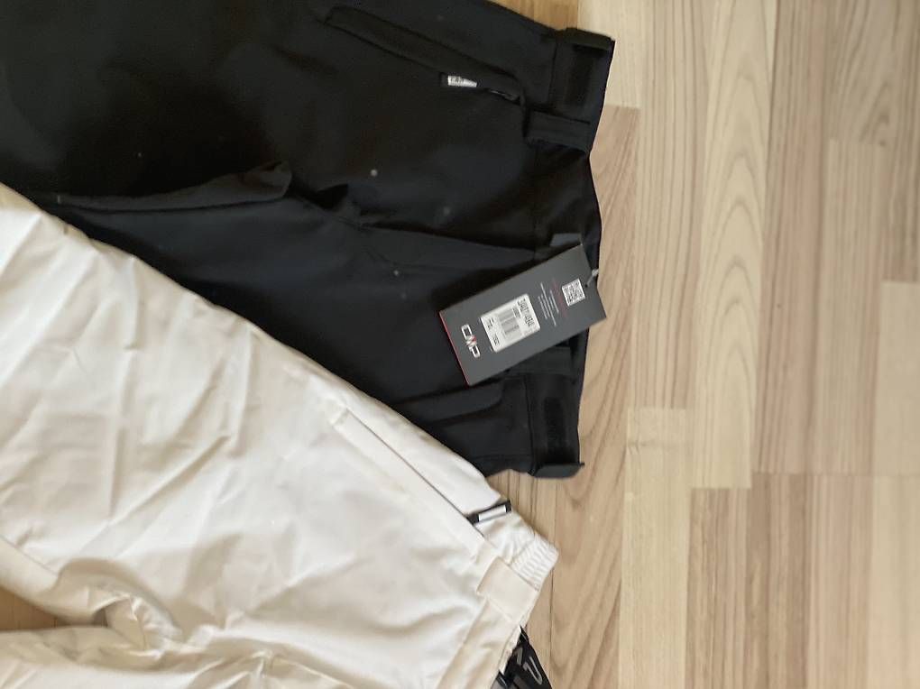 Hosen: Vend deux pantalons ski junior – Gebraucht aus Morrens VD von gia_sfs5 4