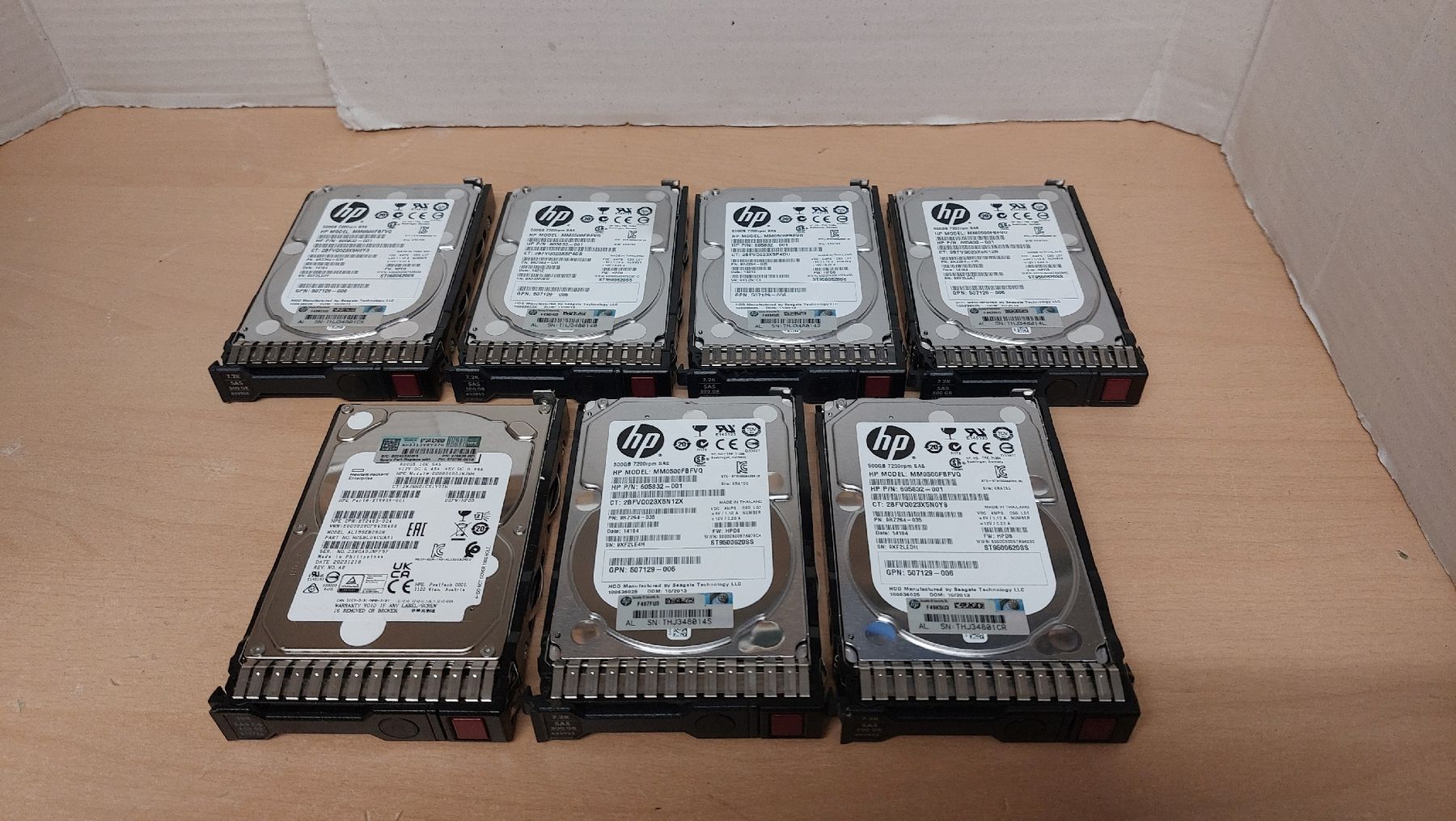 Hewlett Packard Serveurs: 7 x HP SAS 7k2 500GB Server Disk – D'occasion à Hinteregg par Amerizium