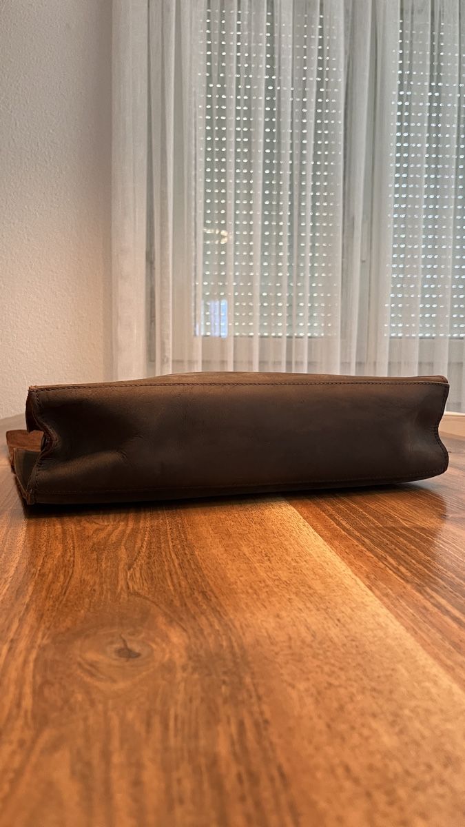 Taschen: Ledertasche – Gebraucht aus Zürich von okt_ndy9 7