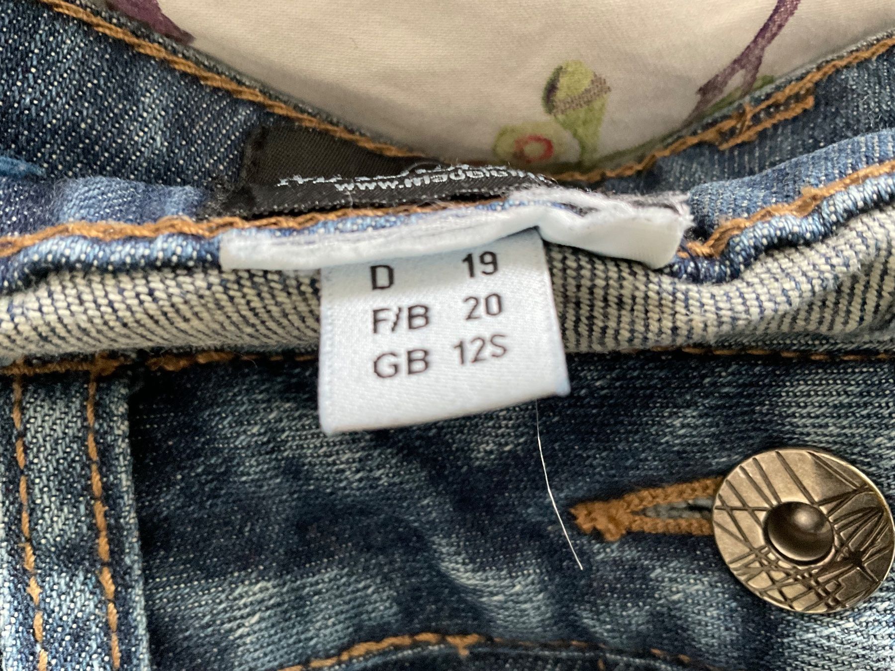 Madeleine Jeans: Madeleine schöne Jeans Gr 40 mit Steinchen – Usato da Urdorf venduto da alda02 5