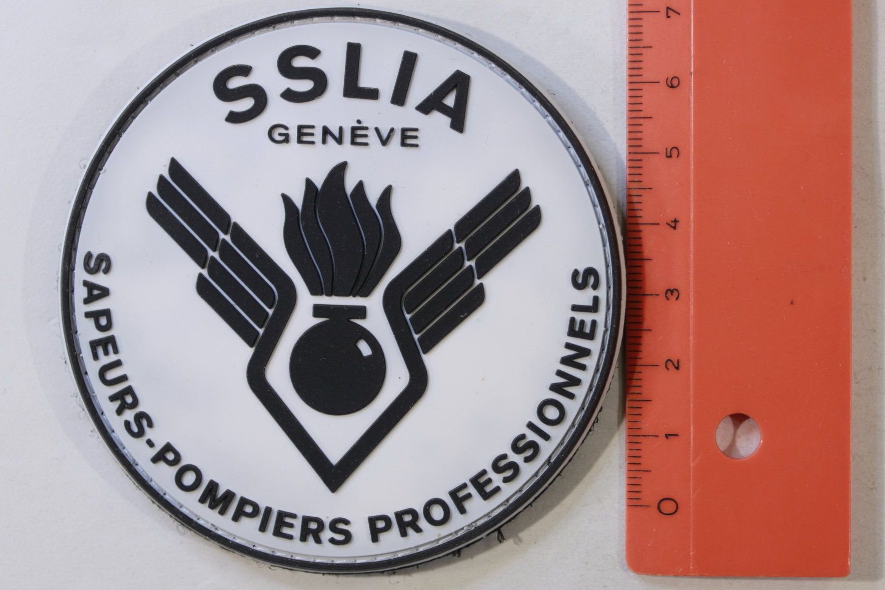 Toppe: badge pompier GE – Usato da La plaine venduto da 762