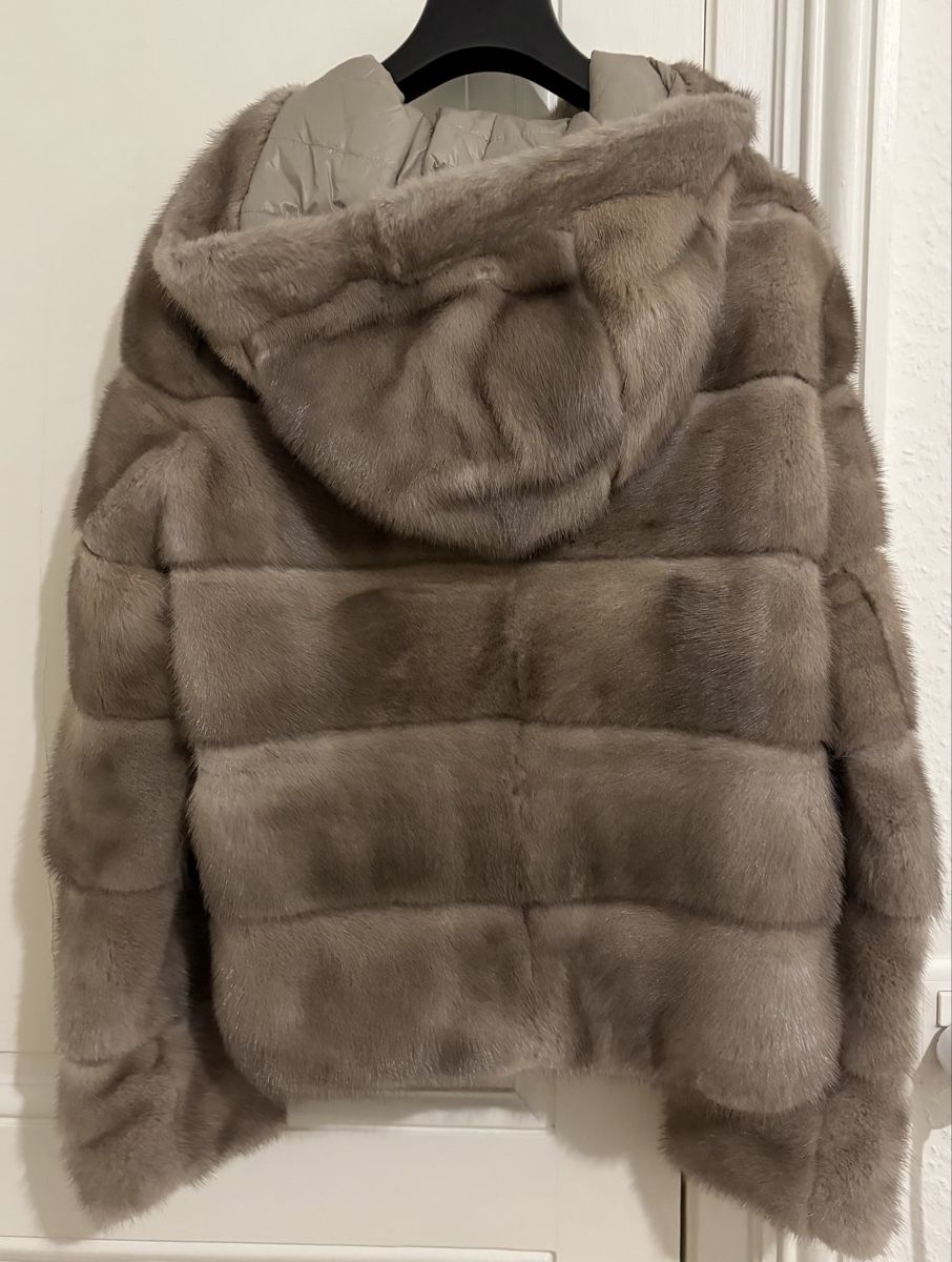 Manteaux: Veste en fourrure réversible  – D'occasion à Genève par AlBE909 1