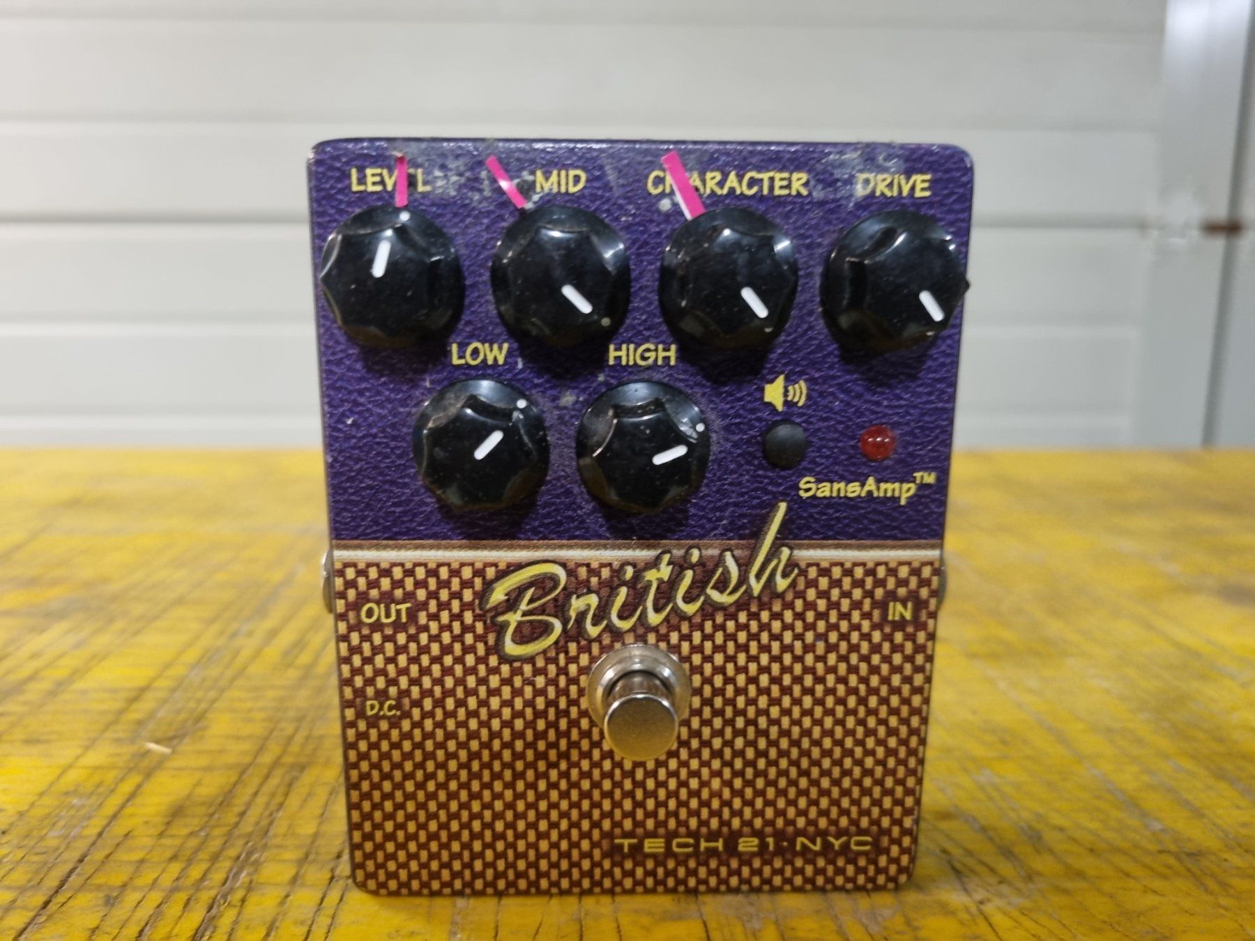Strumenti musicali: Pédale de guitare british tech 21 NYC – Usato da Conthey venduto da greenday85
