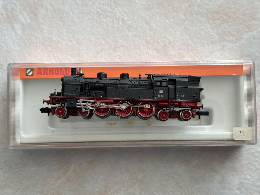Arnold HN2482: Locomotive à vapeur 141 R 1187 SNCF Ep.III 1:160