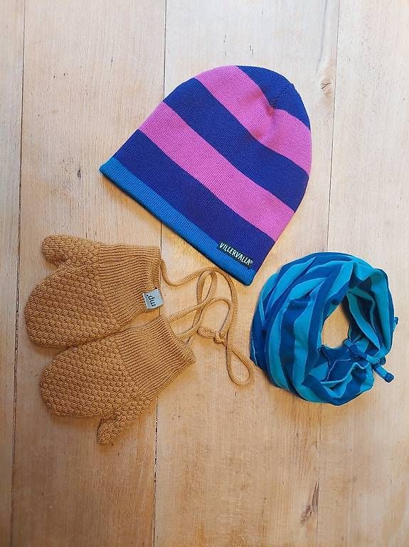 Sonstige Jungenkleidung: Tolles Winter-Set Mütze Halstuch Handschuhe – Gebraucht aus Schaffhausen von nps