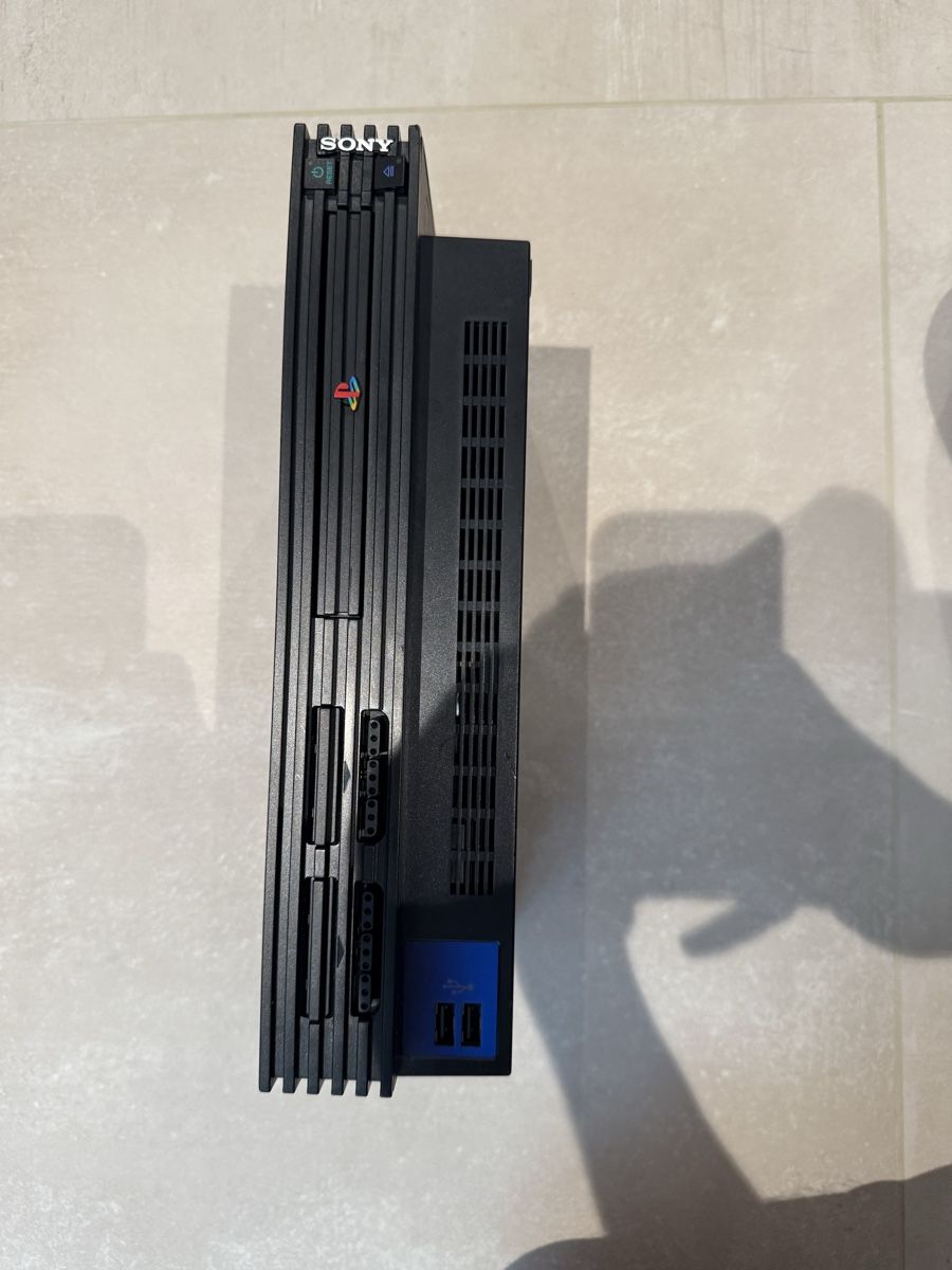 Sony Console: Ps2 Fat guter Zustand – Usato da Däniken SO venduto da pet_hv5v 1