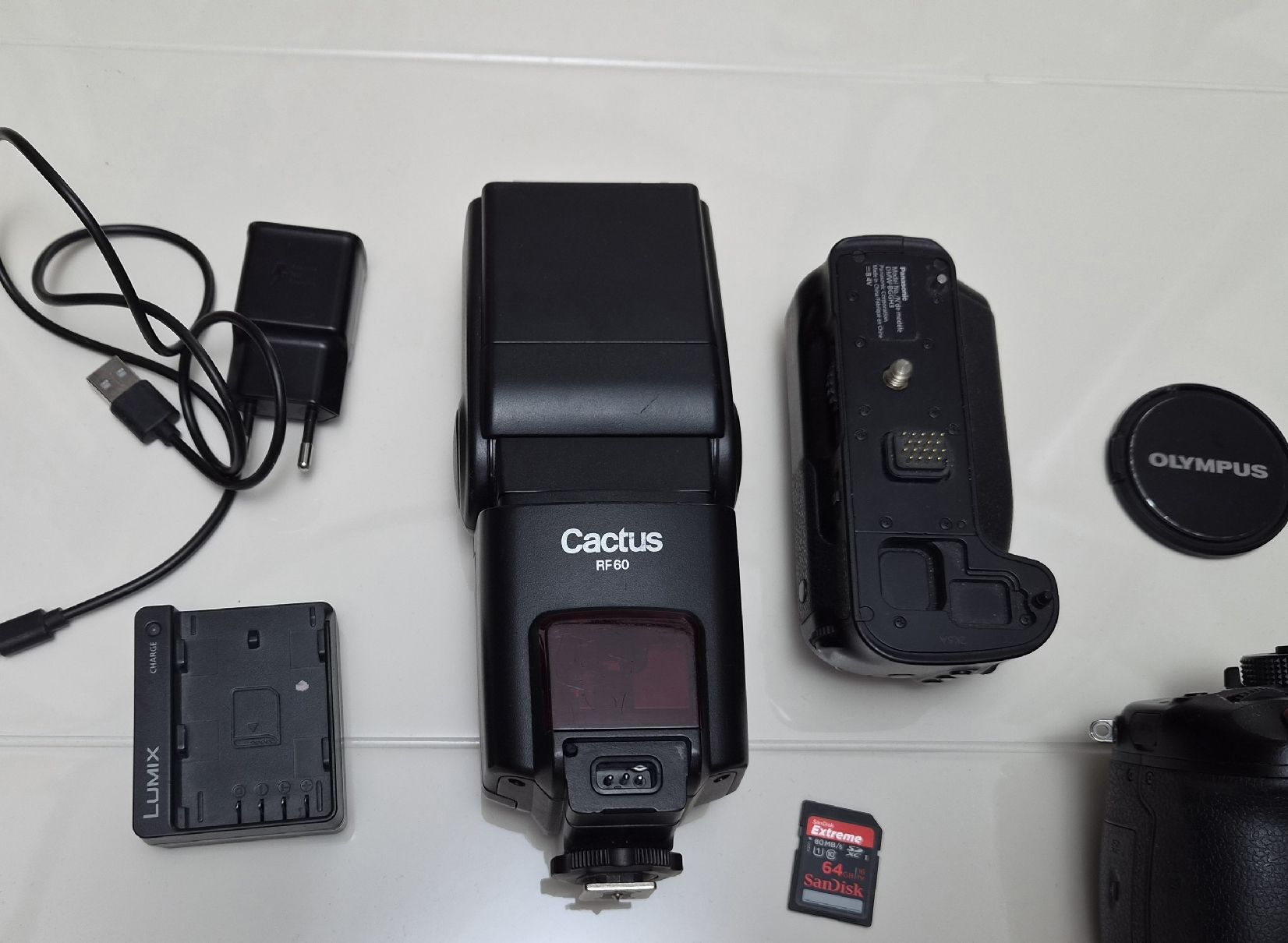 Panasonic Fotocamera: Panasonic Lumix GH4 Camera Set – Usato da Solothurn venduto da lyn_6wfc 4