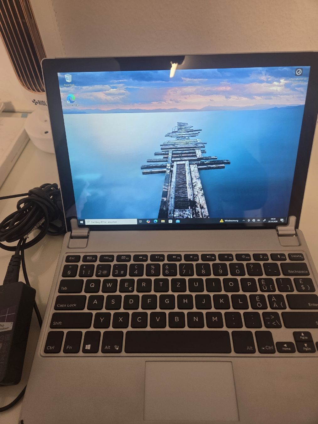 Microsoft Tablet PC: Microsoft Surface Pro mit i7 Prozessor 8GB RAM Windows 10 Pr – Usato da Flawil venduto da Hamdia12 1