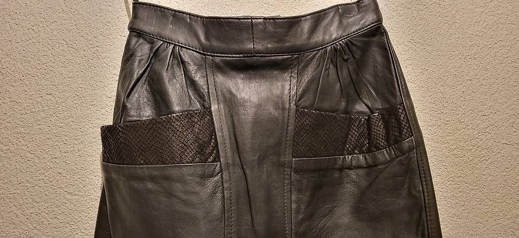 Gonne: Vintage Echtleder Rock Gr. XS – Usato da Basel venduto da kri_wd99 3