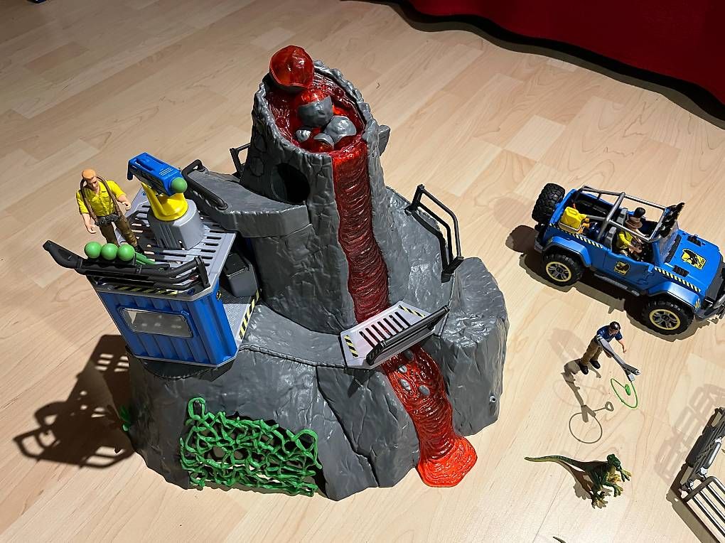 Spielzeuge: Dinolandschaft schleich – Gebraucht aus Buchs AG von kau_mpk9 1