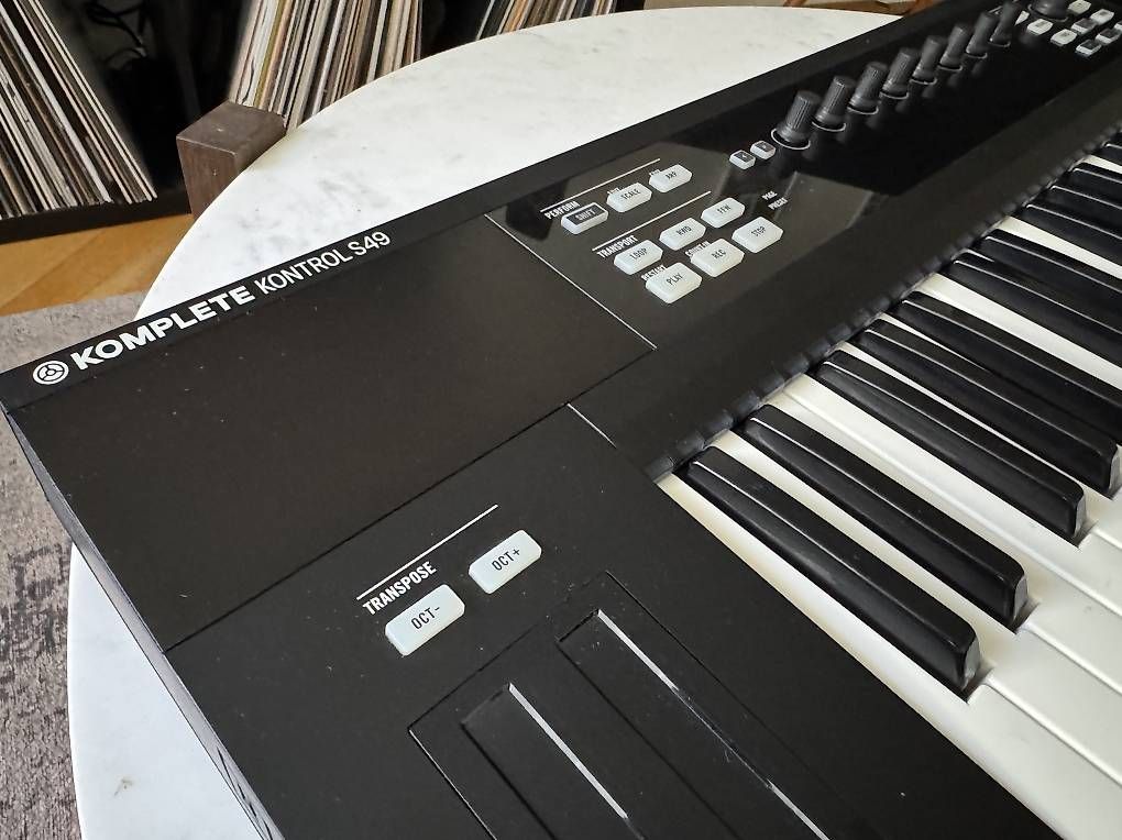 Native Instruments Strumenti musicali: KOMPLETE Kontrol S49 NI – Usato da Basel venduto da ciskokid 2