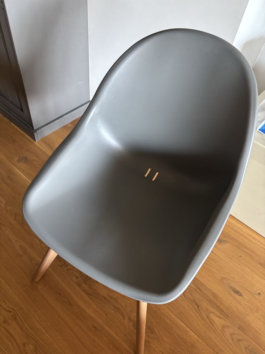 Ikea Chaises: Chaises de salle à manger – D'occasion à zürich par mariegou