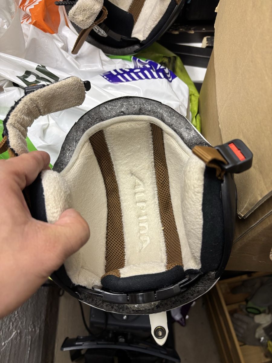 Alpina Caschi: Skihelm Mädchen – Usato da Bern venduto da Alexandro 2