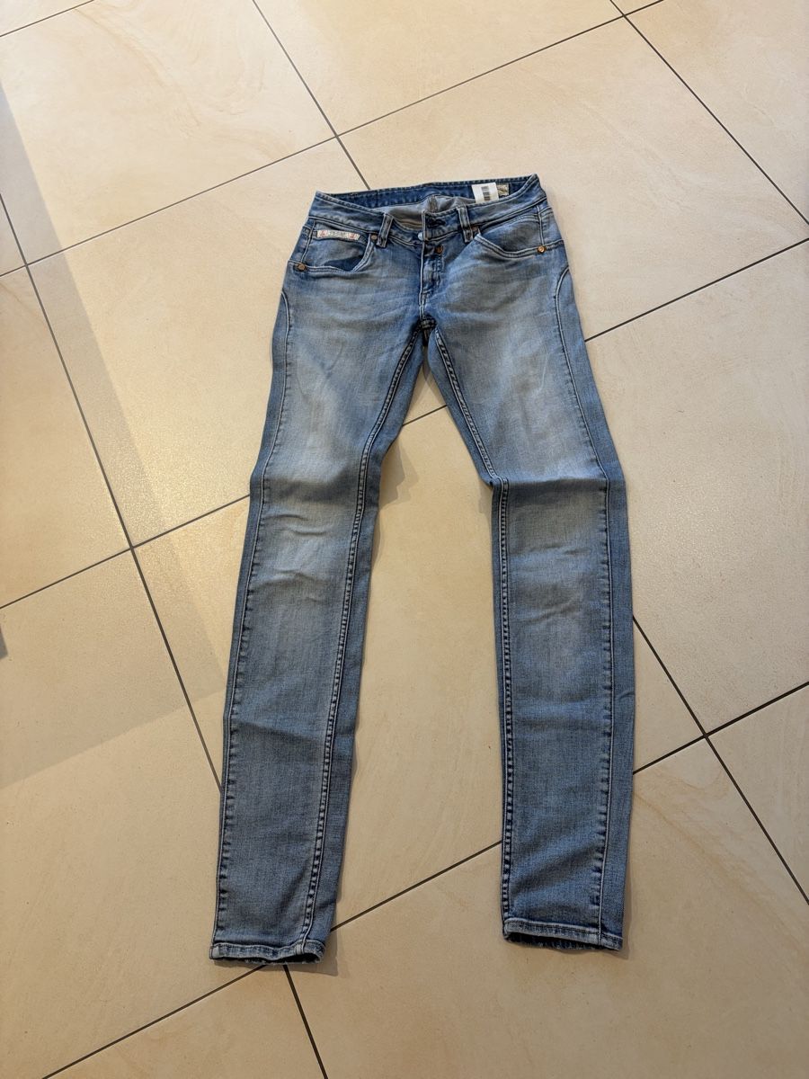 Herrlicher Jeans: Jeans Herrlicher Gr. 25/32 – Usato da Glarus venduto da moab21