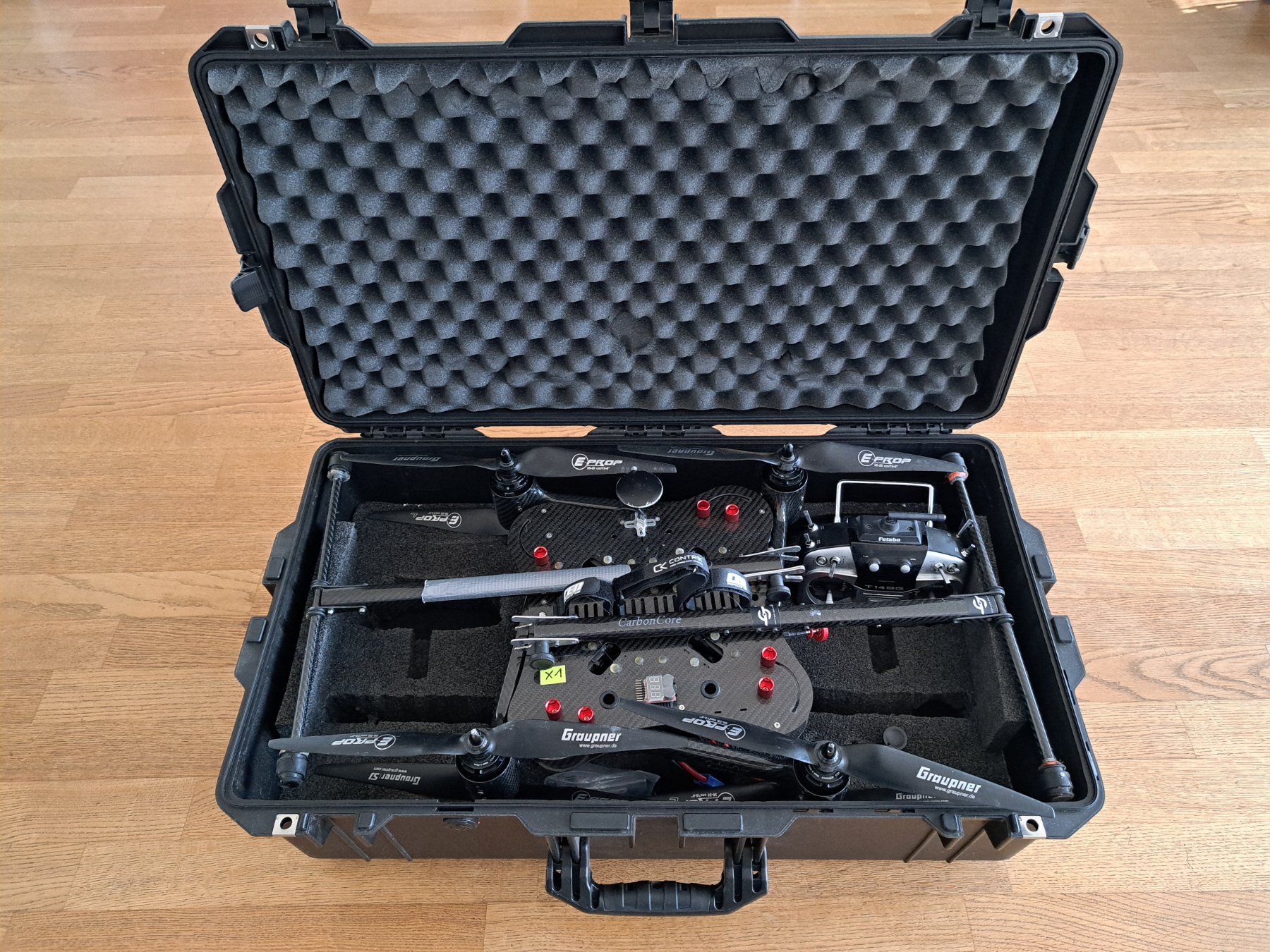 Modellismo RC: X8 Carbon Cortex Cine-Drohne – Usato da Bolligen venduto da thaichristen 7