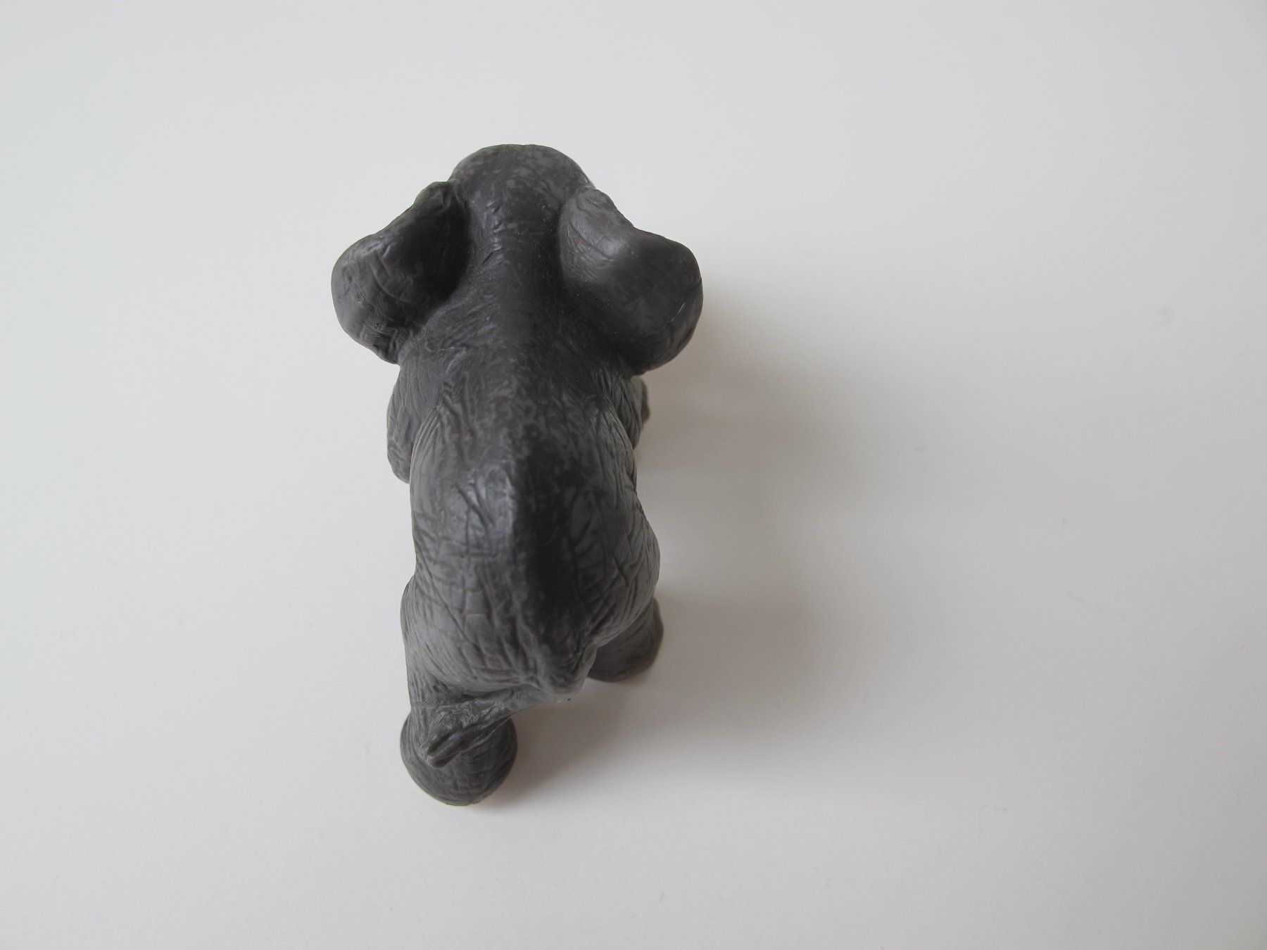 Schleich Statuette: Schleilch 14457 Junger Elefant mit Ball – Usato da Vilters venduto da hedi00 3