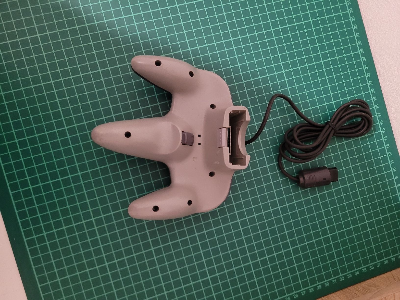 Controller: original Nintendo 64 Controller - Classic Gaming Nostalgia! – Usato da Meyrin venduto da Retro-GZ 1