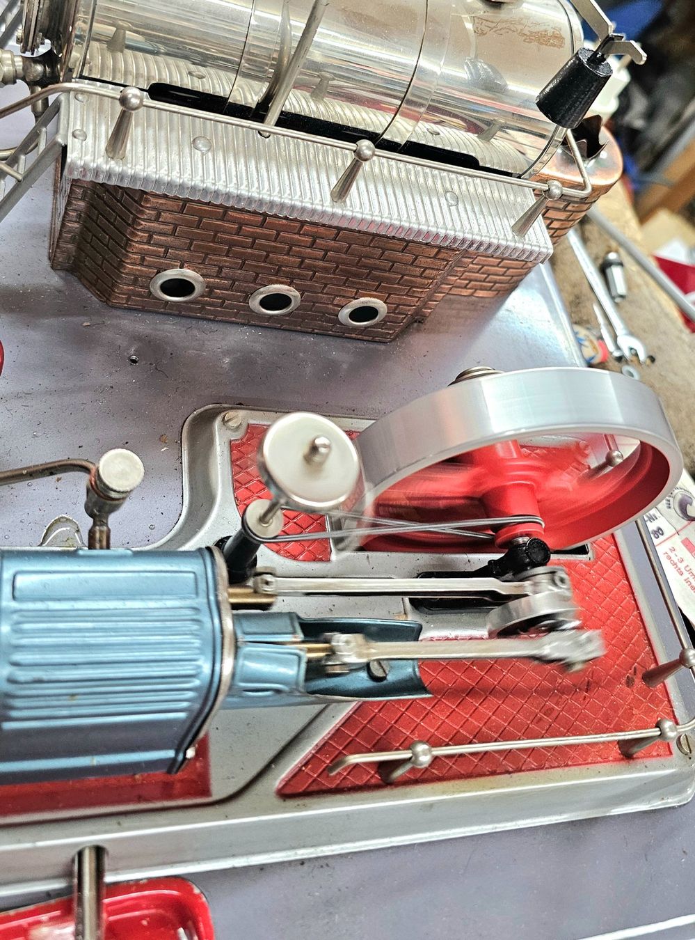 Wilesco Kits de montage: Dampfmaschine Wilesco D20 el. D202 – D'occasion à Hefenhofen par Osstschweiz 3
