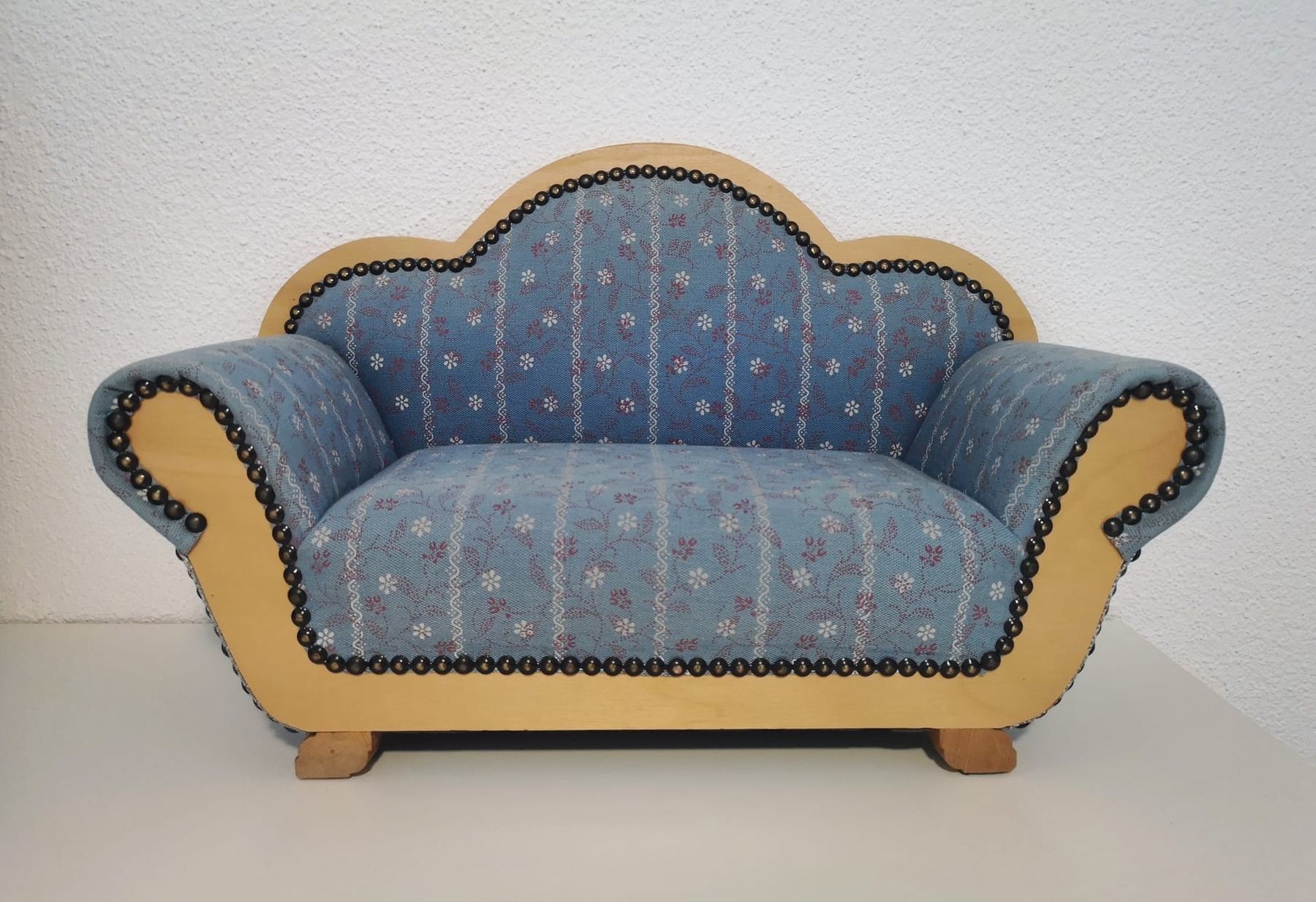Spielzeuge: Miniatursofa 54 cm breit – Gebraucht aus Niederbipp von lau_bm67