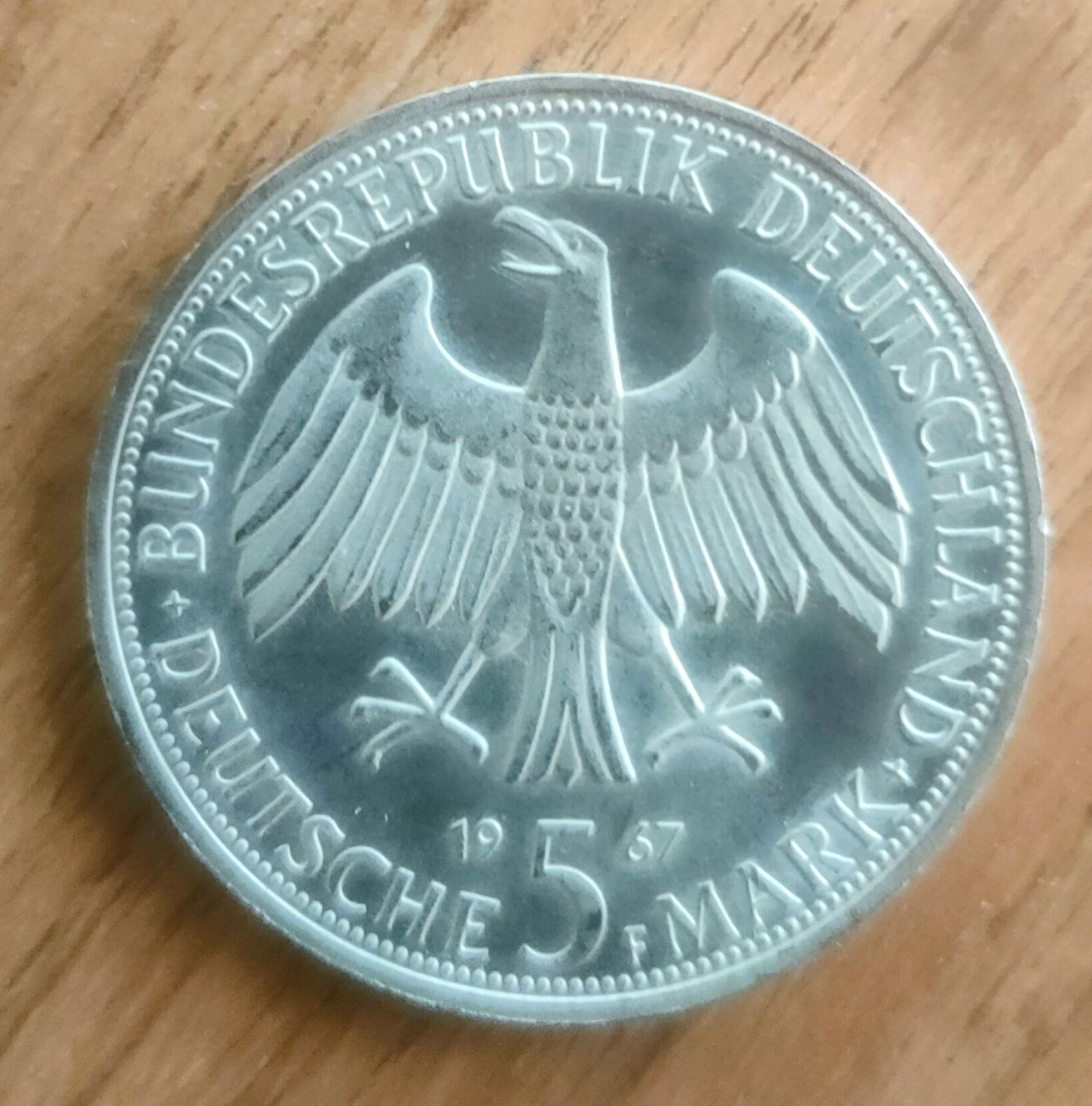 Tutti le monete: Münze  – Usato da naters venduto da cicalina 1