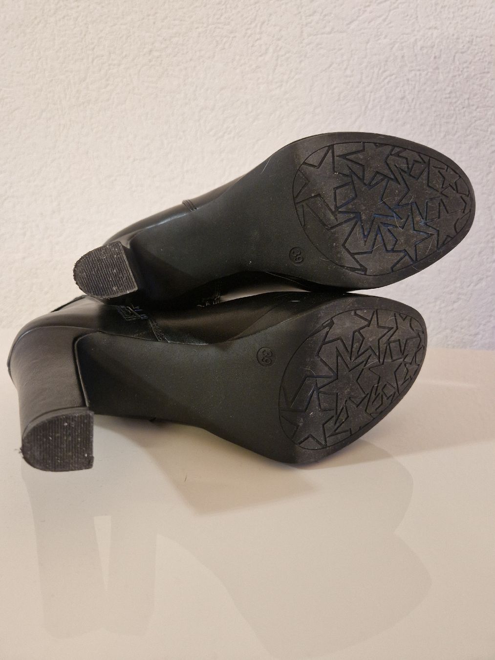 Scarpe da donna: Chaussures à talons noires pointure 39 – Nuovo (secondo la descrizione) da Versoix venduto da aline_b 7