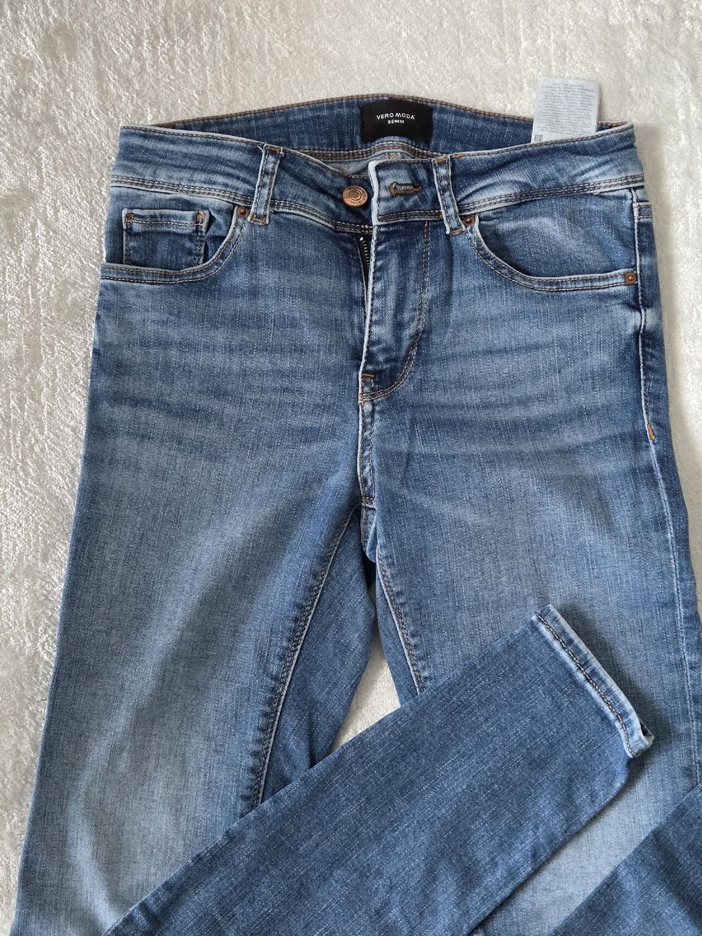 Vero Moda Jeans: Vero Moda Jeans Slim Fit W30 L30 – Nuovo (secondo la descrizione) da Wettingen venduto da smilee1 5
