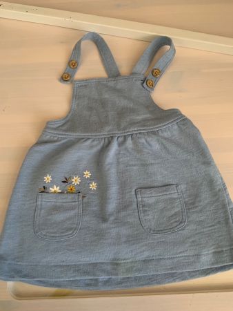 Latzkleid 74 hellblau