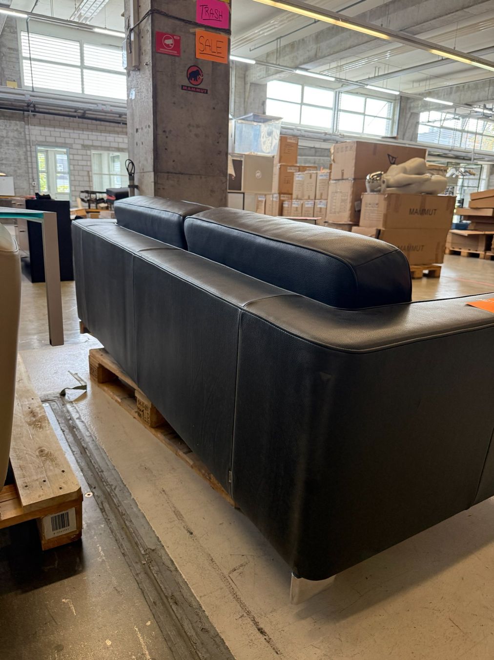 Divani: Schwarzes Sofa in Lederoptik / Kunstleder – Usato da Seon venduto da natalia_mammut 6