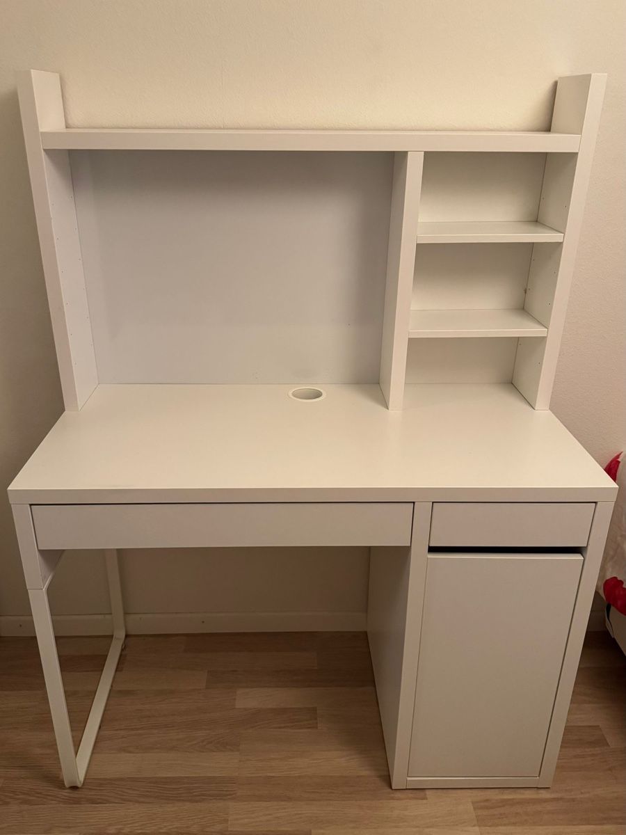 Ikea Schreibtische: Schreibtisch mit Whiteboard – Gebraucht aus Schaffhausen von ilayda.ozk