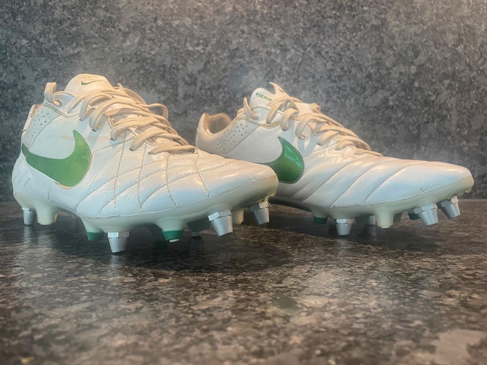 Nike Tiempo Legend IV Fussballschuh (Gebraucht) in Baden für