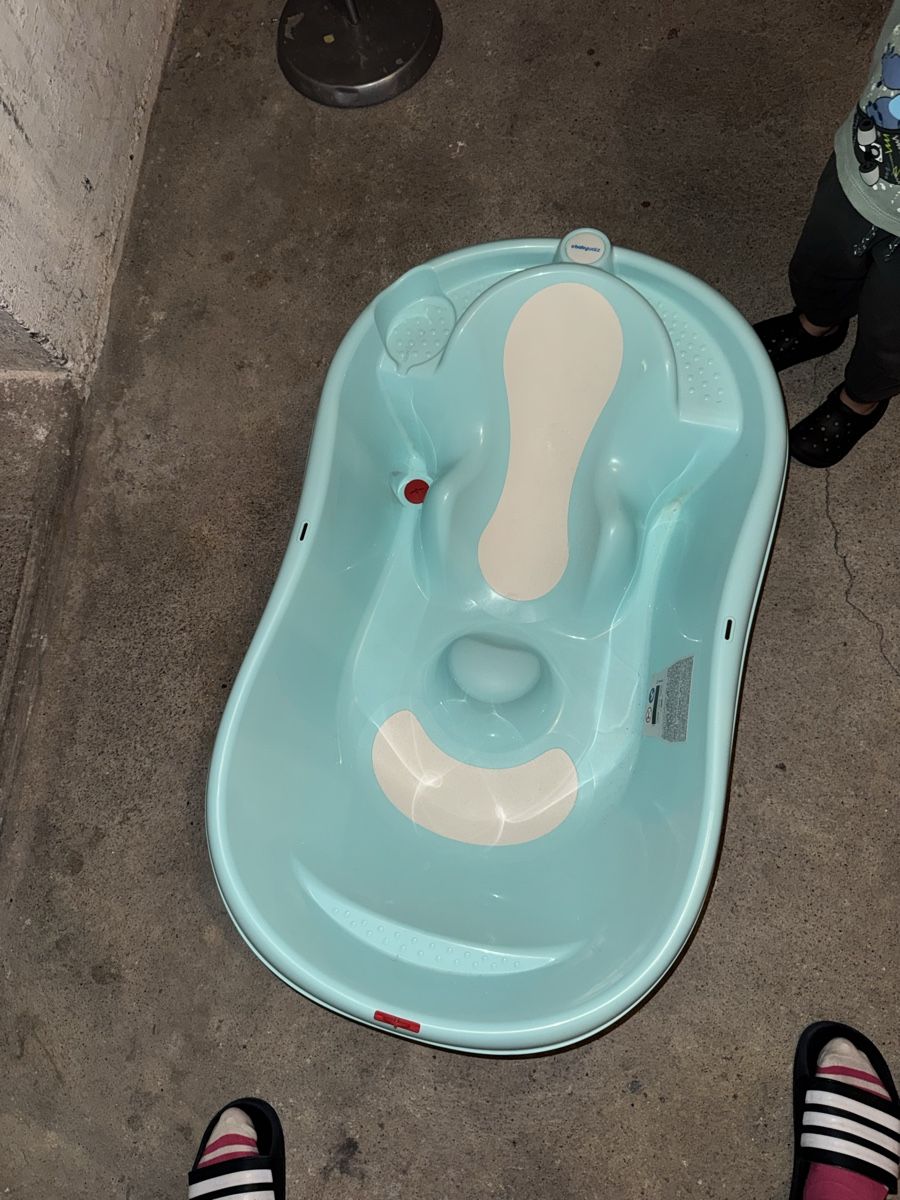 Badespass: Badewanne  – Gebraucht aus Luzern von Lisa_Motz1999 1