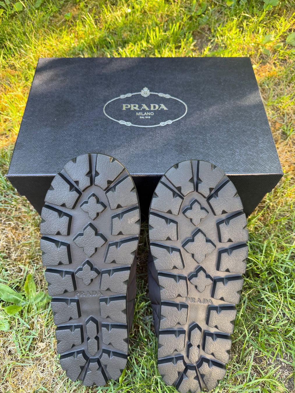 Prada Scarpe da uomo: Prada Re-Nylon Padded Slippers – Nuovo (secondo la descrizione) da Bern venduto da ger_prj8 2