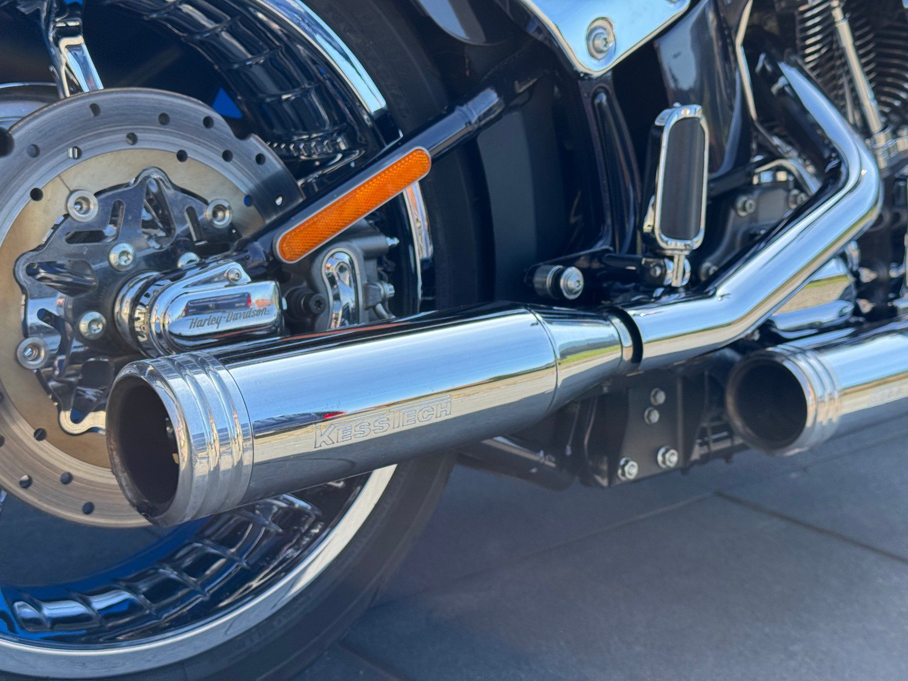 Harley-Davidson Chopper: HARLEY-DAVIDSON FLSTSE Softail Convertible CVO 110 – Usato da Escholzmatt venduto da Wikinger11 3