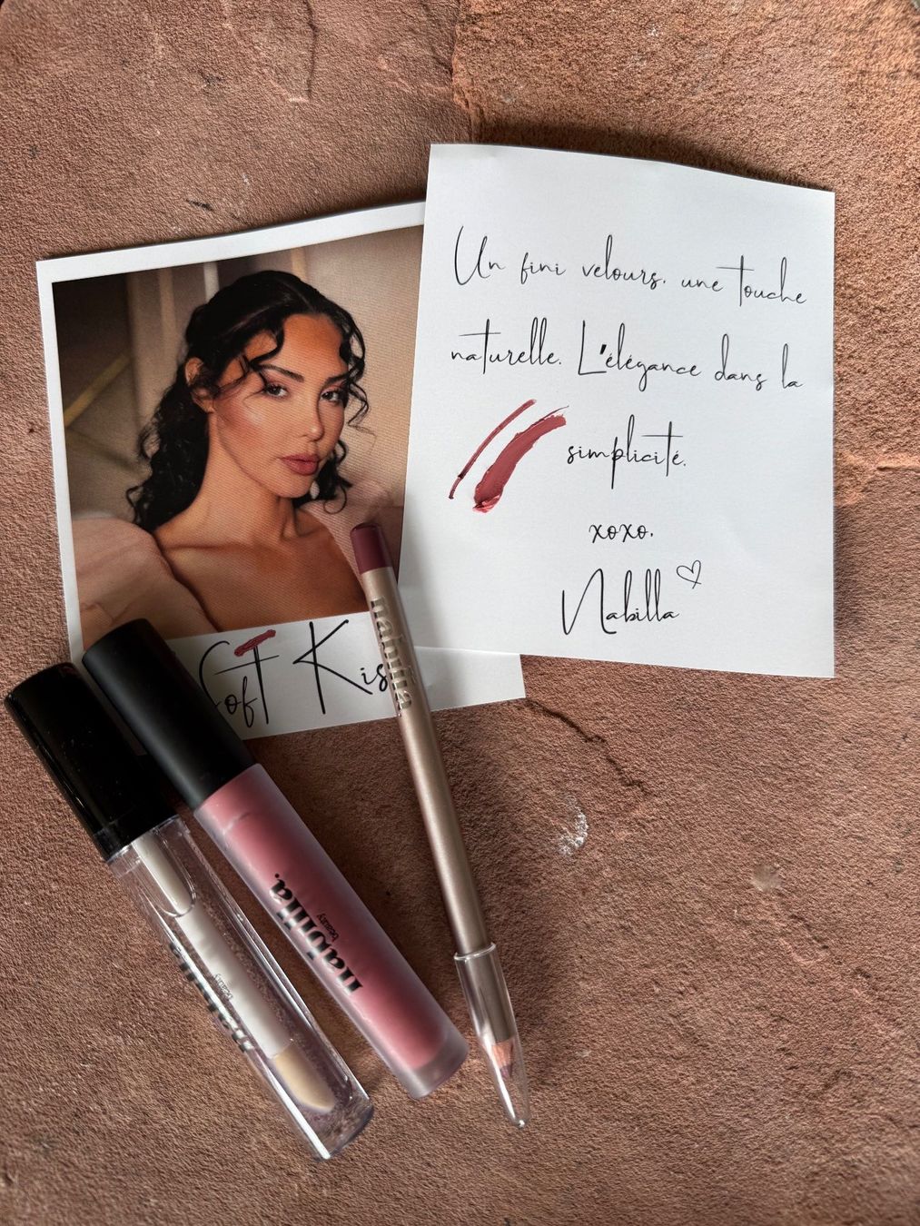 Make-up: Nabilla Beauty:  SET  Soft Kiss – Nuovo (secondo la descrizione) da Stein AR venduto da Puri1 1