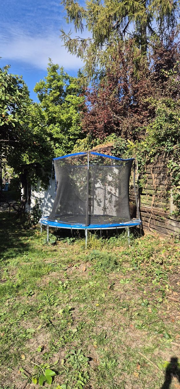 Trampoline: trampolin – Gebraucht aus Riehen von giraffe150