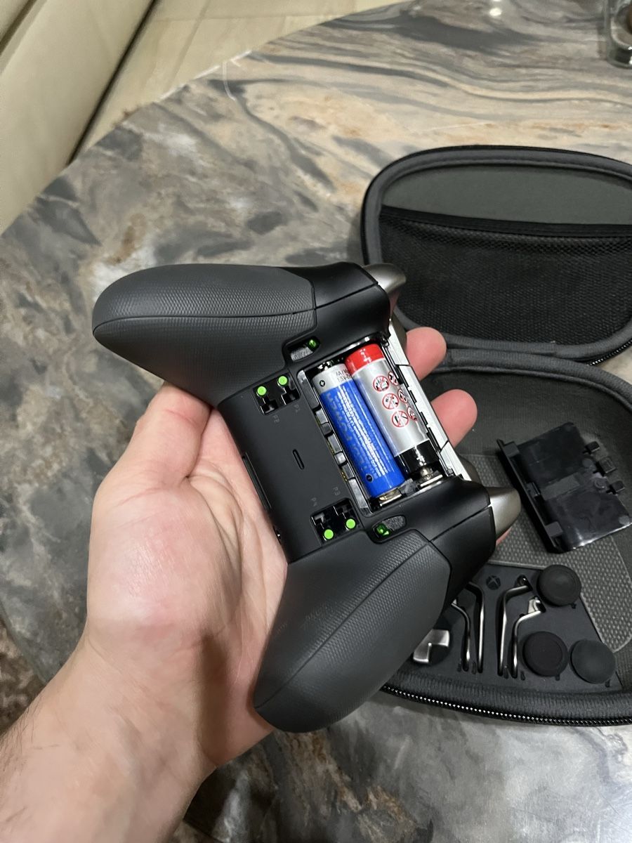 Microsoft Console: Manette Xbox Elite Serie + Mallette. – Usato da Genève venduto da Beyond-Time-Geneve 4
